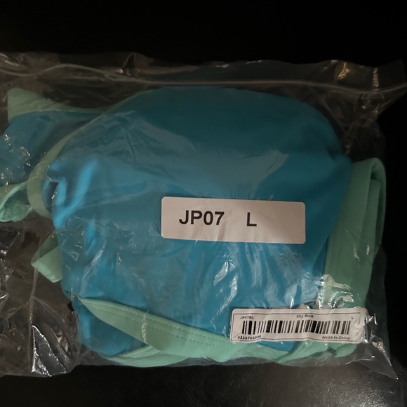 Sexy ladies bathing suite, bra top and high leg bottoms, size L, new with tags - Picture 4 of 5